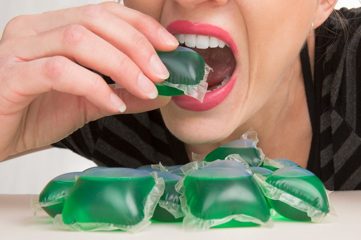 Are People Actually Eating Laundry Pods هل يأكل الناس بالفعل كبسولات الغسيل؟