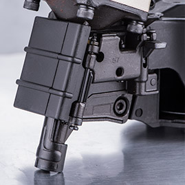 KYA CN57 Pneumatic Coil Nailer KYA CN57 pneumatisk 15 graders spolebeklædning sømpistol set forfra