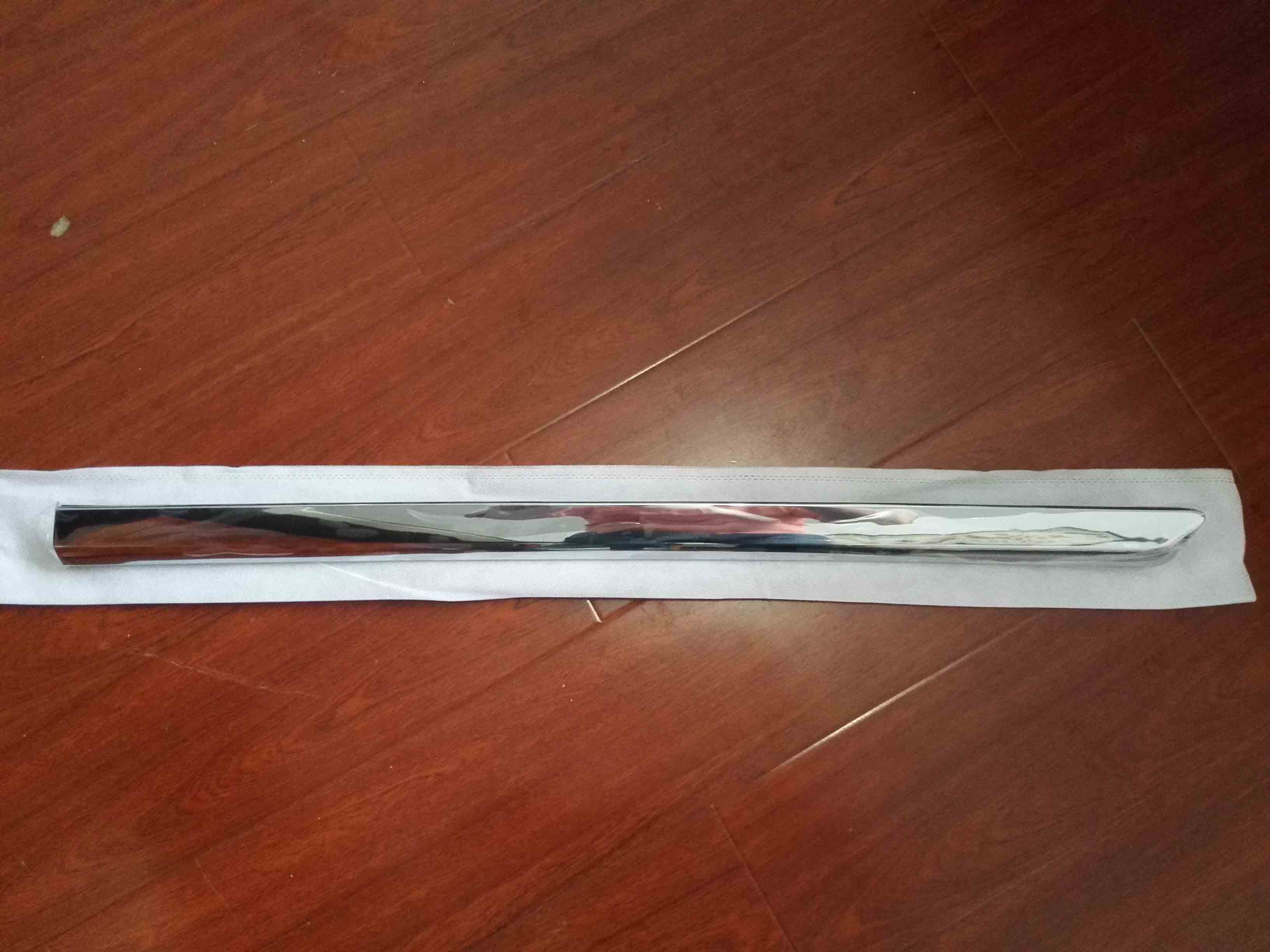 قالب باب مطلي بالكروم CTC5 X7 2008/CTC5 X7R 2012 OEM:( 雪铁龙C5车门防擦条)DVD06-1103