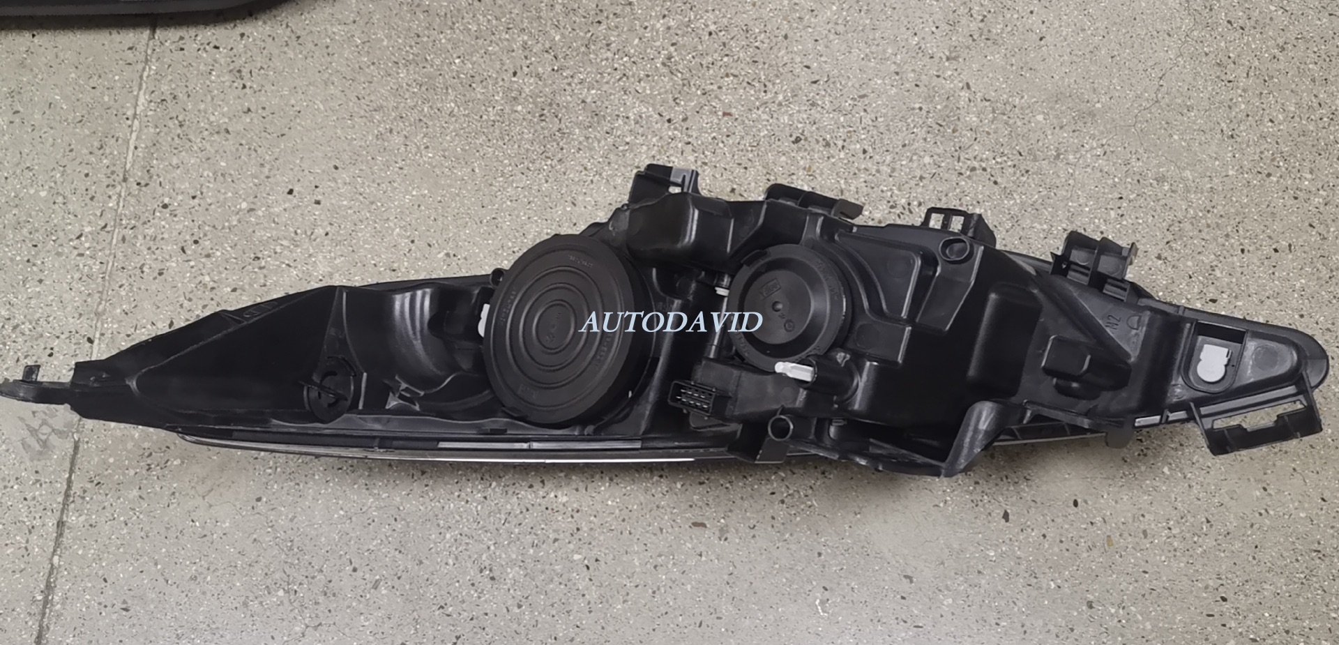 مصباح الرأس كامل بيجو 207 2004/2008 OEM: LH 6206H4/RH 6208H4 DVD43-0203