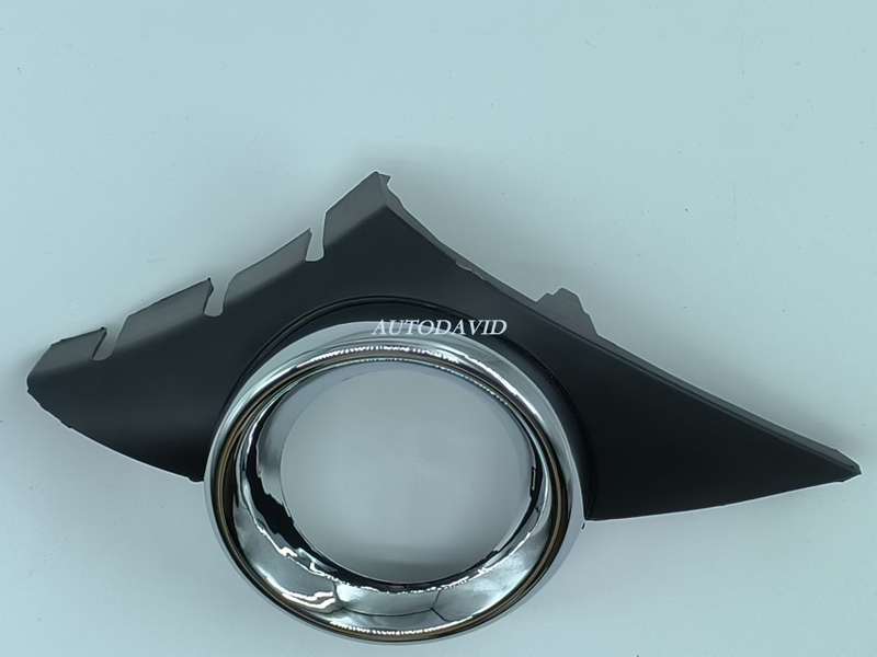 غطاء مصباح الضباب كامل الكروم بيجو 207 2004 OEM: LH 7452HX/RH 7452HW DVD44-0701-02