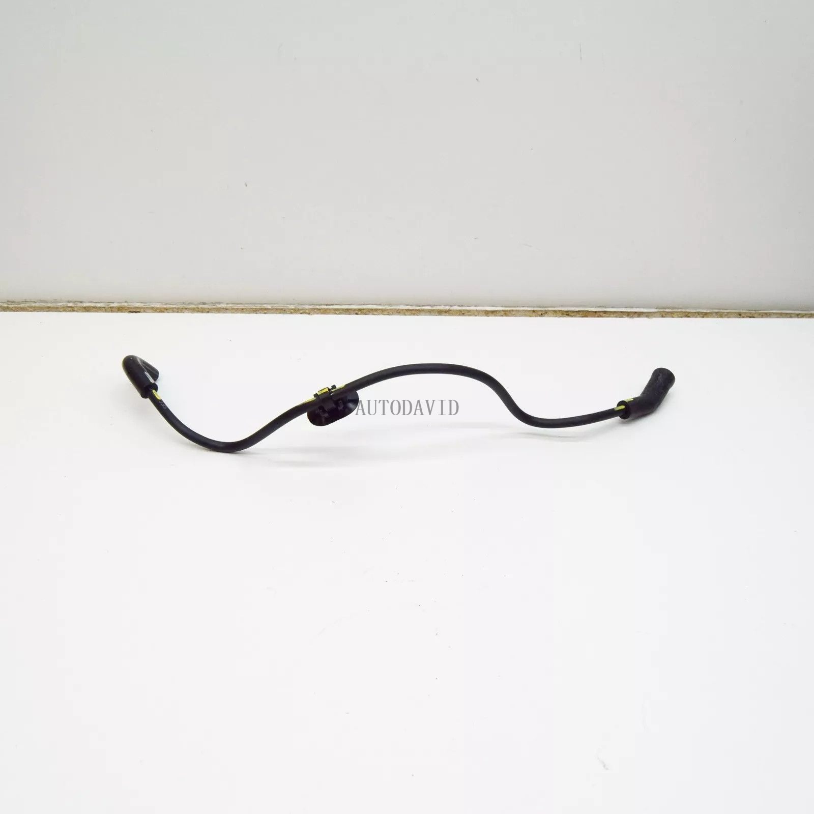 صمام الملف اللولبي أنبوب فراغ لبيجو 5008 P87 2016-2023 OEM: 9840979880 9676017180 HS02-023-049