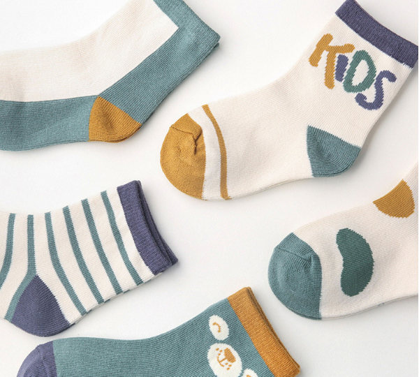 Kids slouch socks wholesale cartoon style cotton kids socks boys socks