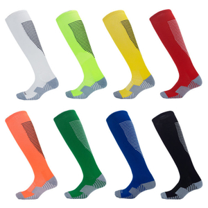 Wholesale men anti slip sock non slip soccer antislip sport football sports grip socks for boys and girls