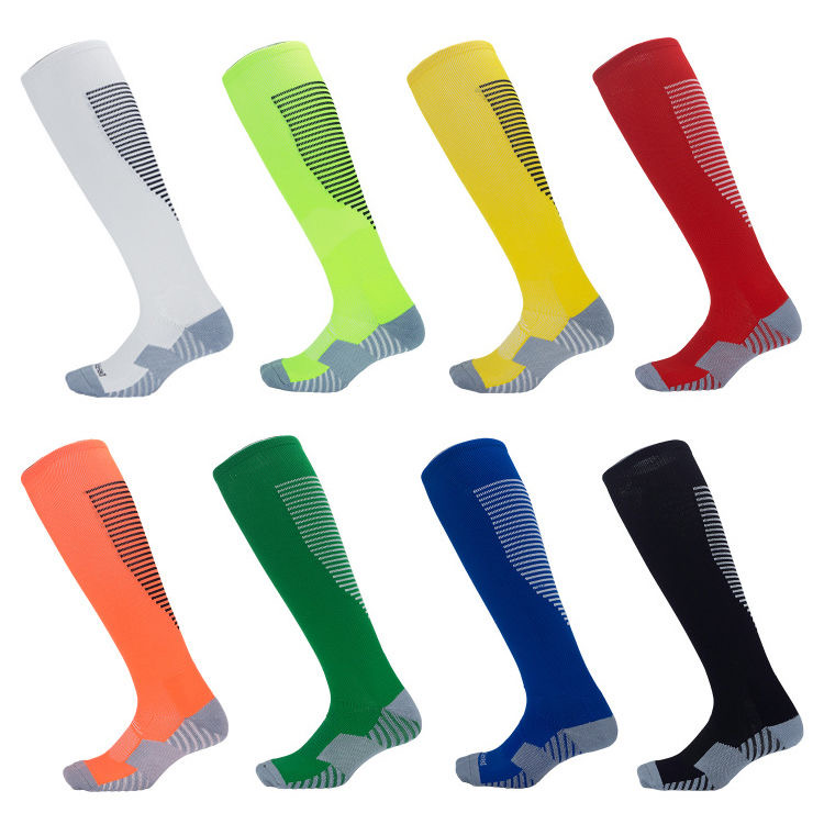Wholesale men anti slip sock non slip soccer antislip sport football sports grip socks for boys and girls