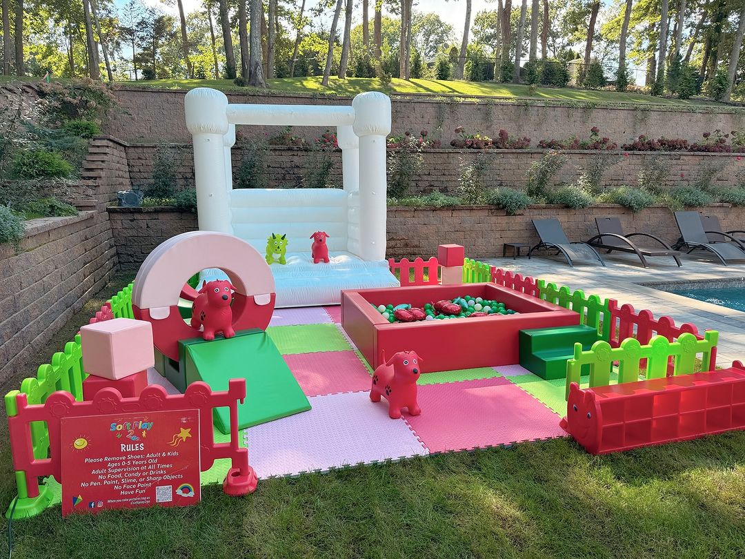Bright Color Soft Play Equipment Boys And Girls Indoor Playground Set With Ball Pit For Party Rental Parlak Renkli Yumuşak Oyun Ekipmanları Erkek ve Kız Kapalı Oyun Alanı, Parti Kiralama İçin Top Çukuru ile Set