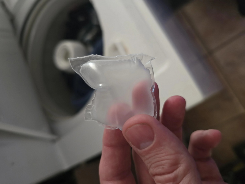 Best Overall Laundry Pods Brand מותג תרמילי הכביסה הכולל הטוב ביותר