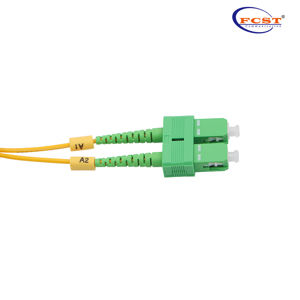 SC/APC-LC/UPC DUPLEX SingleMode 3,0mm 1m PVC G652D Fiber Optic Patch Cord