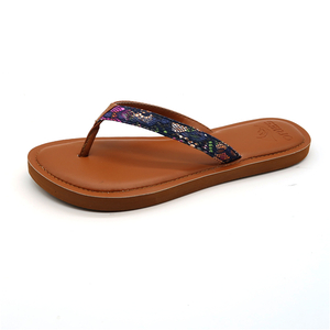 Estilo encantador y sencillo con diamante en las chanclas exteriores de PVC para la parte superior de la mujer AH-8E025 -Ories