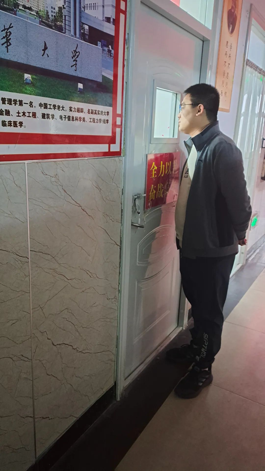 7da220e385608baa8ee7be98d61d964b