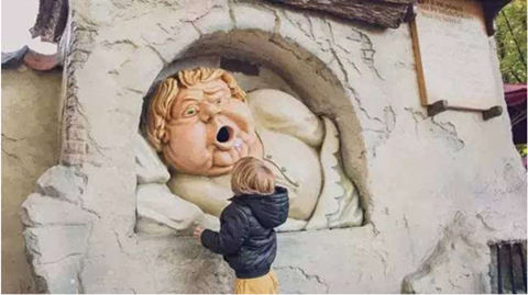 outdoor trash cans 户外垃圾桶