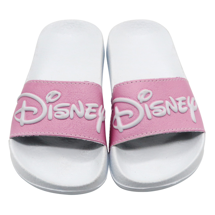 Zapatilla con logotipo de Disney en la parte superior