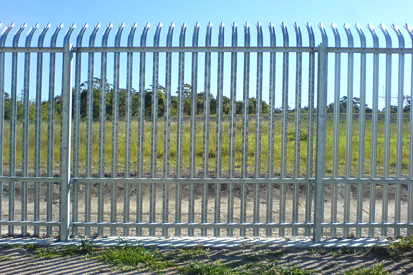 Bent Top Palisade Fence