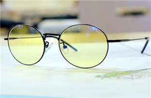 Do Blue Light Glasses Actually Work?