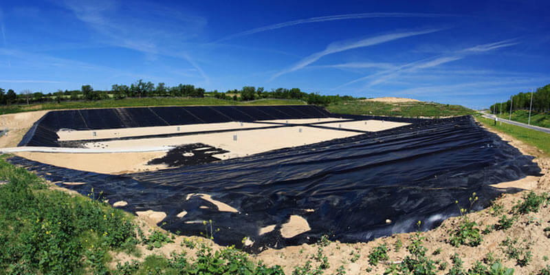 landfill for collecting garbages 垃圾收集填埋场