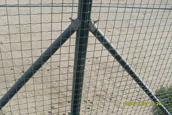Wave Mesh Fence