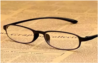 5 Warning Signs That Show You Need Reading Glasses