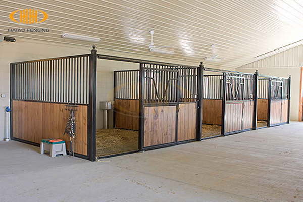 Horse Panel and Stable