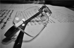 Harms to The Glasses by Rubbing Them with the Corners of the Garment
