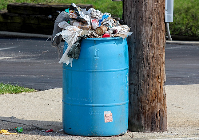 outdoor trash cans 户外垃圾桶