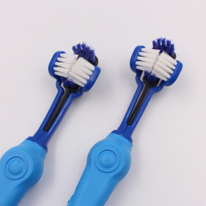 Cepillo de dientes de cabeza triple