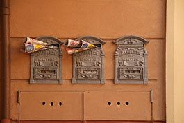 Do You Know 8 Popular Mailbox Styles?