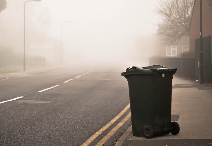 outdoor trash cans 户外垃圾桶
