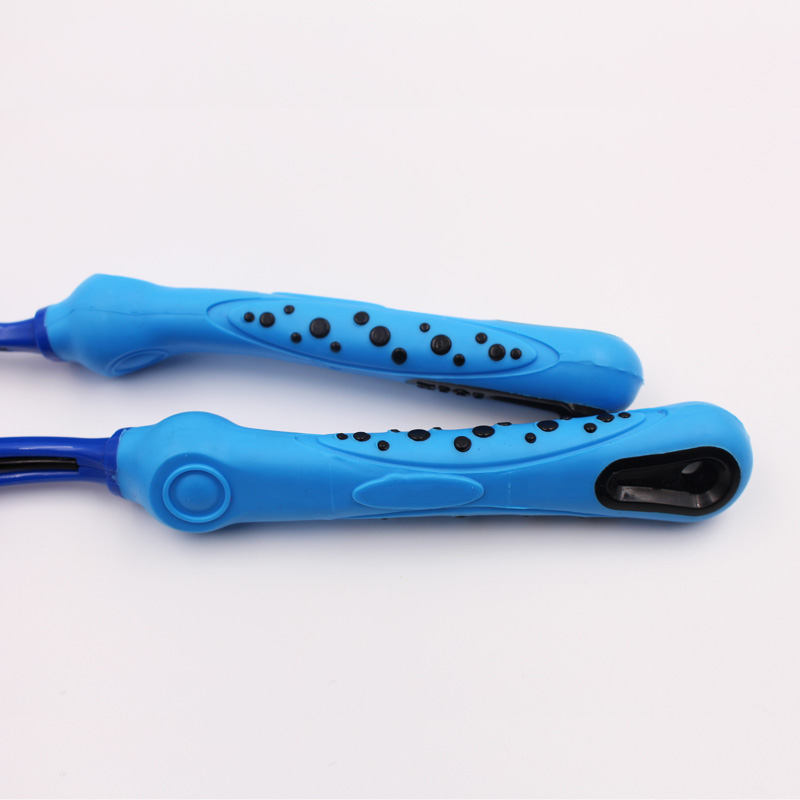 Thick and Heavy handle with soft rubber all over, Premium Feel