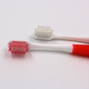 Cepillo de dientes ortodónticos con cerdas de forma U