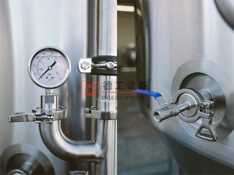 pressure-gauge-of fermentation tank