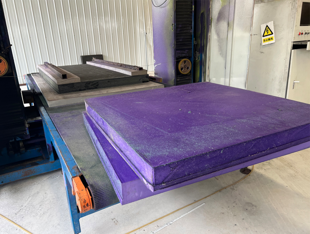 Foam Factory’s Cutting line Foam Factory se snylyn