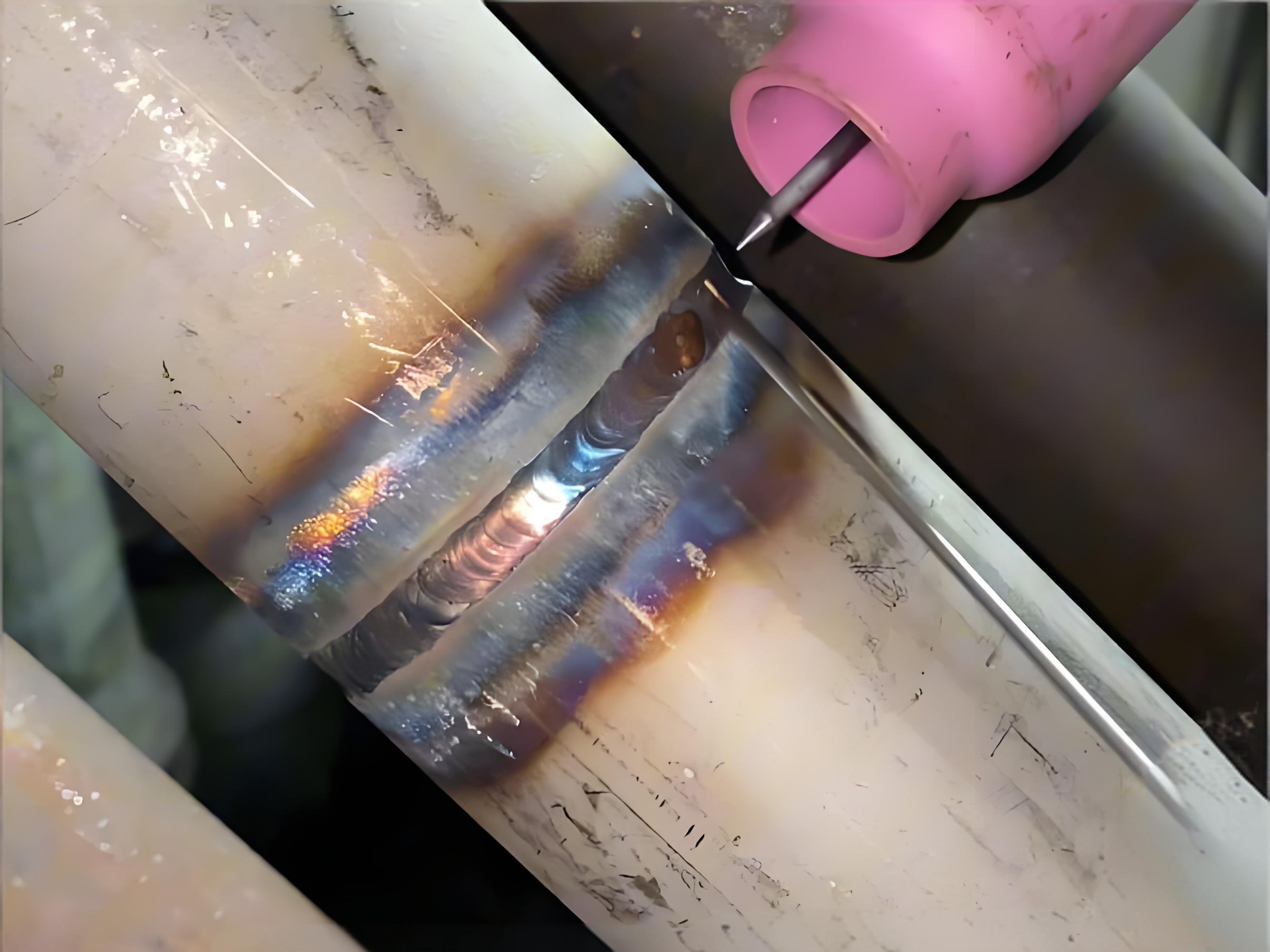 Pipeline welds لحام خطوط الأنابيب