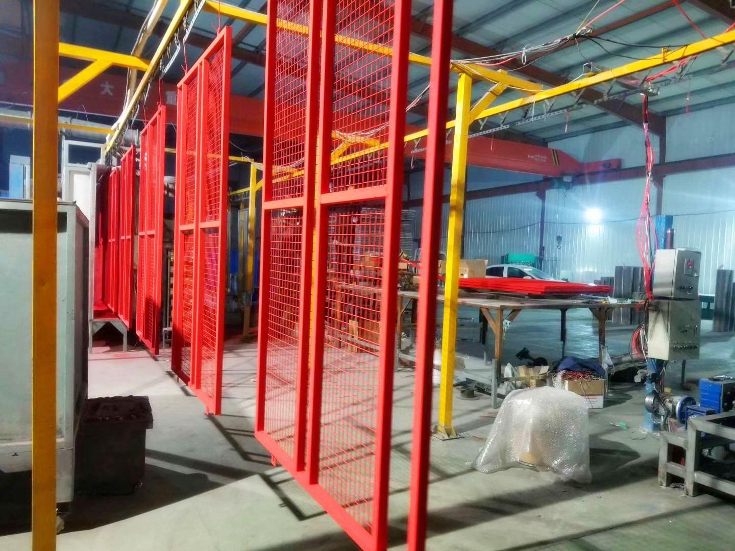 Spraying of protective net (7)