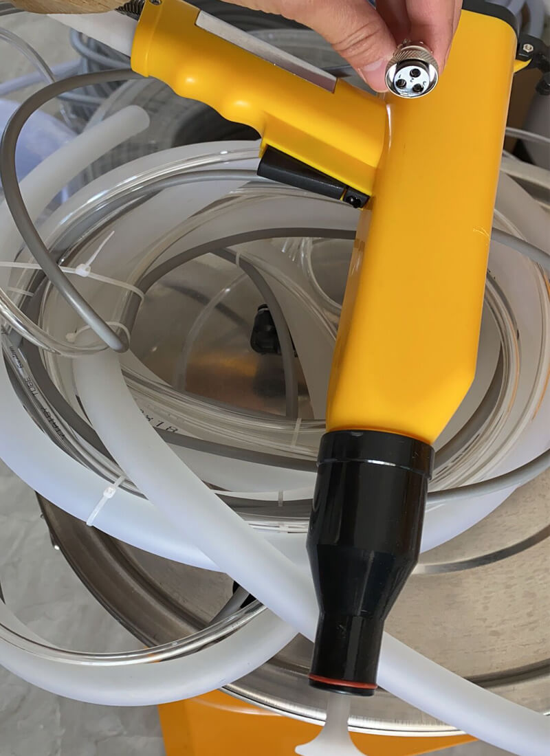 Electrostatic spraying machine