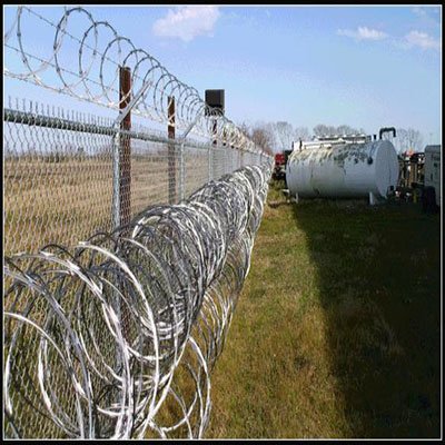 Deterrents-Use-for-Barbed Wire Fence