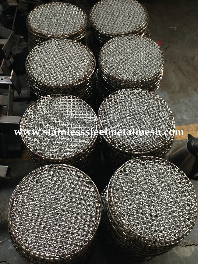 Framed Crimped Mesh For BBQ