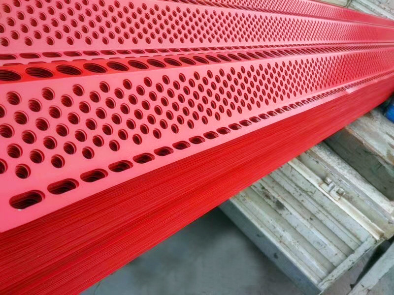 Spraying of protective net (2)