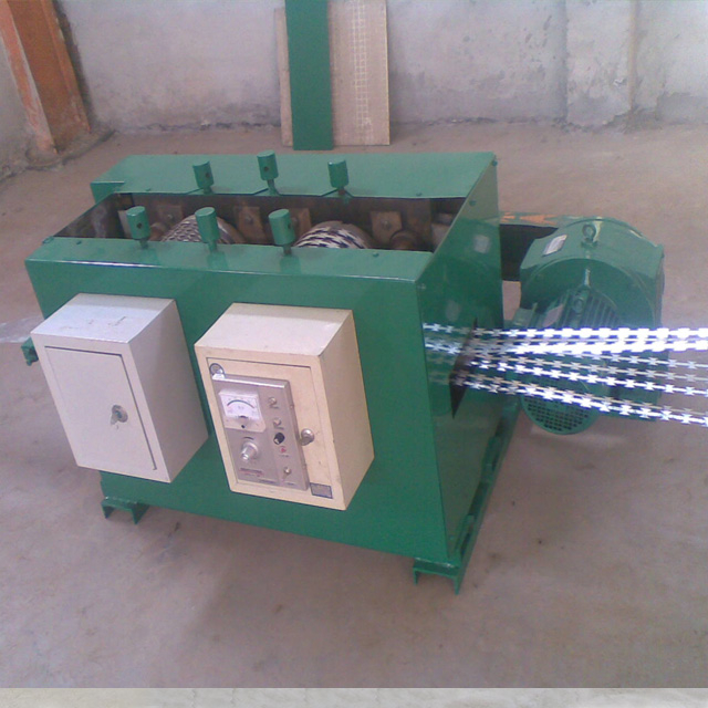 Razor Barbed Wire Machine