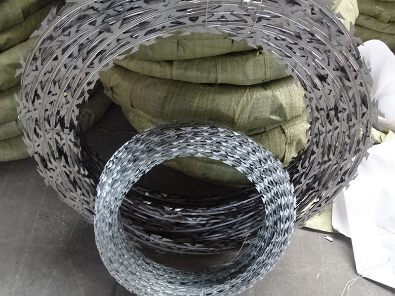 concertina razor wire