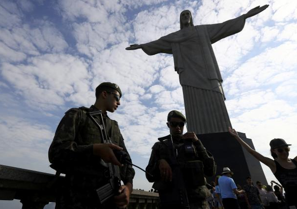 RAPID DEPLOYMENT BARRIER