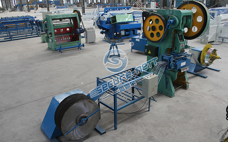 single twist Barbed Wire Making Machine