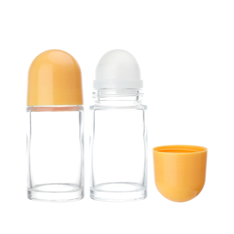 Bouteille de rouleau de parfum cosmétique en verre, vente en gros écologique de 50ml, bouteille à rouleau d'huiles essentielles transparente avec capuchon en plastique