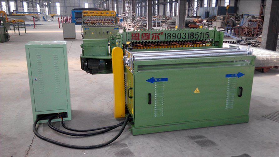 Automatic building mesh welding machine