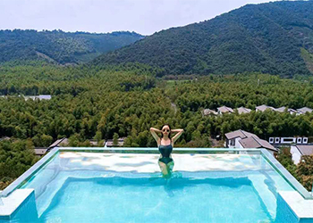 U-vormig-acryl-zwembad2