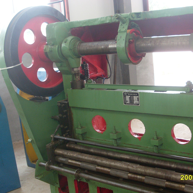 Expanded Metal Sheet Machine