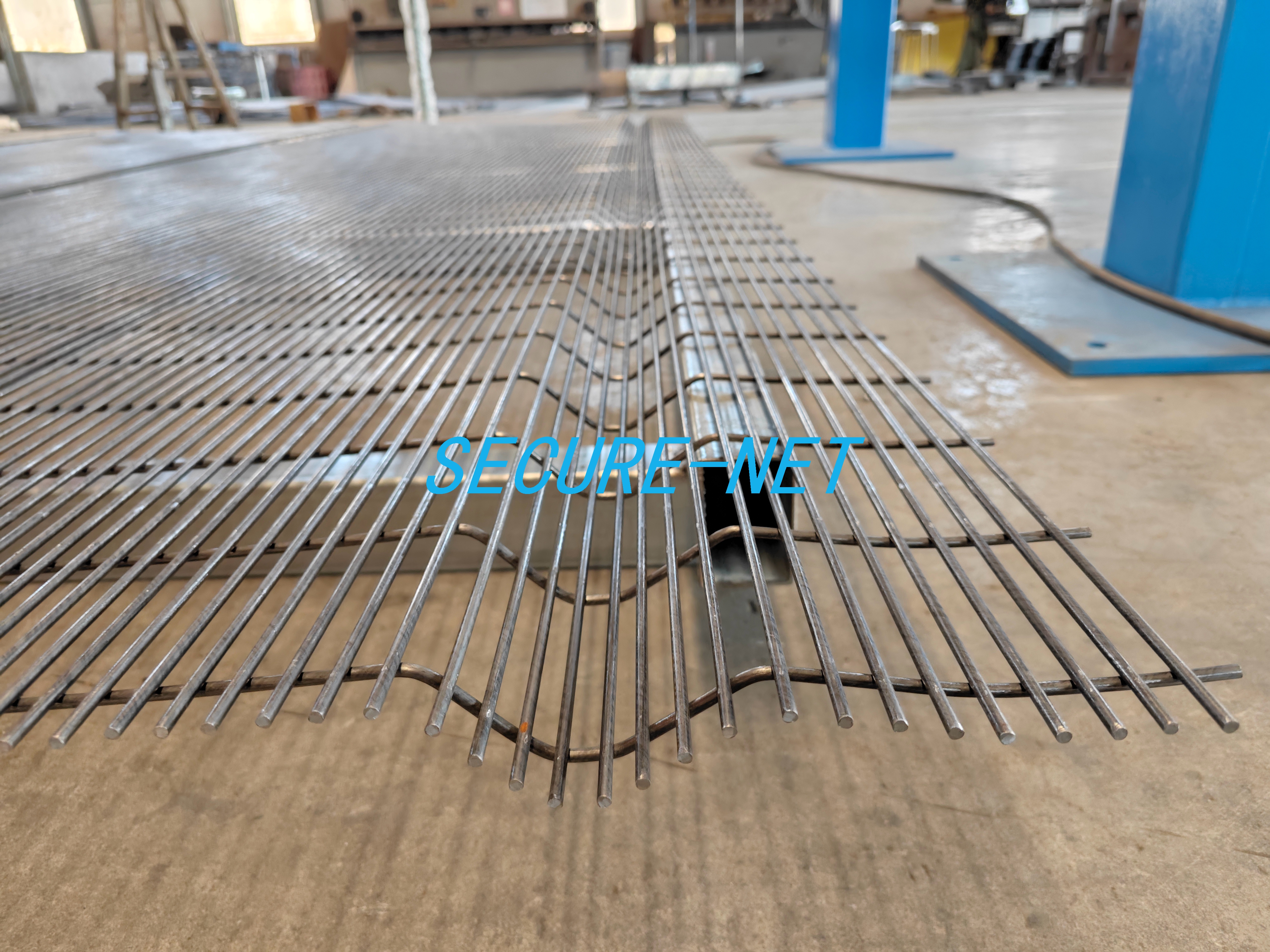 Automatic 3D fence panel welding machine