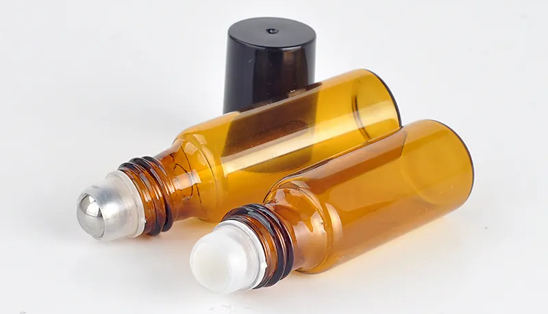 Bottiglie di deodorante da viaggio