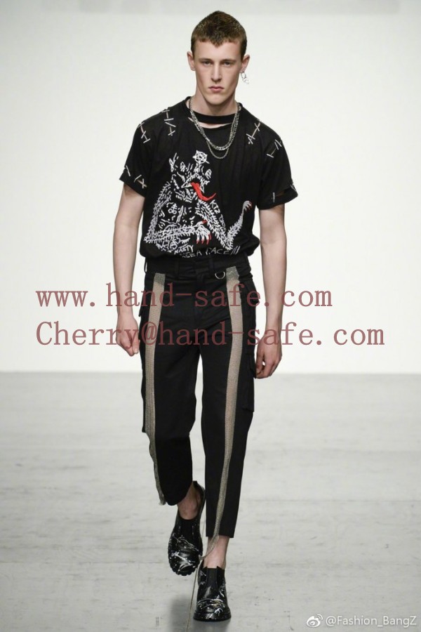 fashion ring mesh design clothes on London Fashion Week
