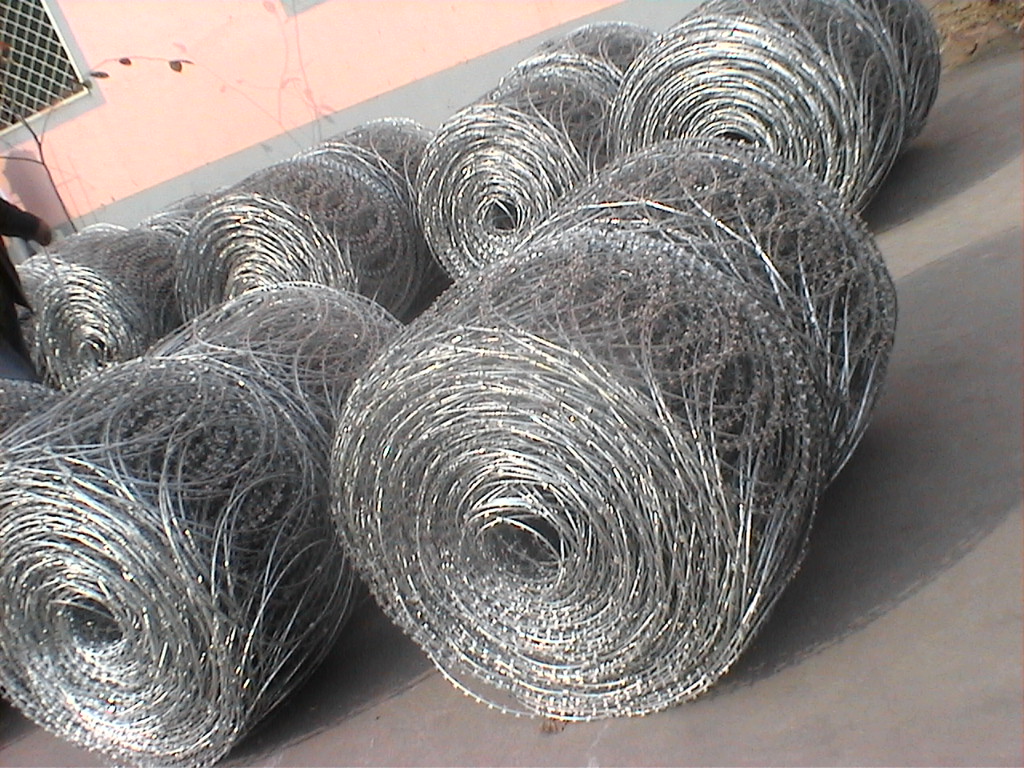 Flat Wrap Razor Wire