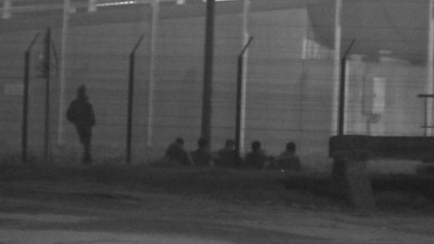 Dover-bound Migrants Scale Calais Security Fence